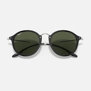 Ray Ban Sunglasses RB2447 ROUND FLECK